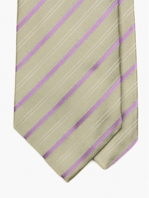 Светло-оливковый галстук из шёлка GaGà в косую сиреневую полоску
